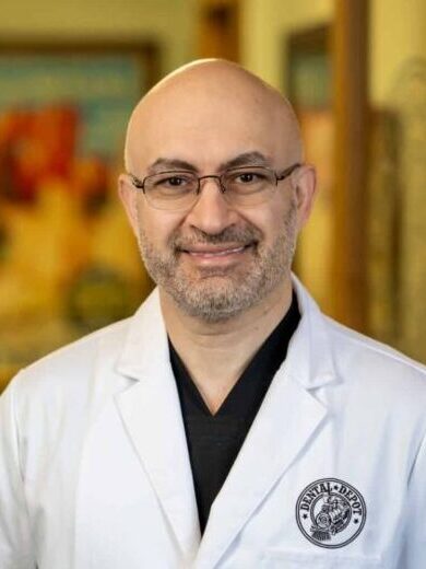 Dr. Ali Albeer headshot - dentist in The Colony, TX at Dental Depot.