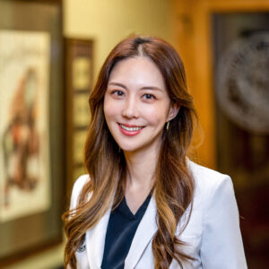 Head shot for Dr. Christin Lee of Dental Depot in DFW.