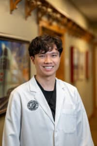 Head shot for Dr. Vincent Huang of Dental Depot